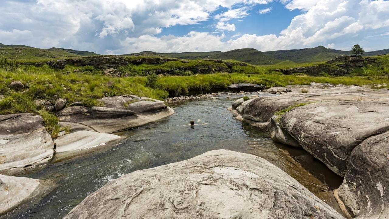 Fairways Drakensberg Villa Buitenkant foto