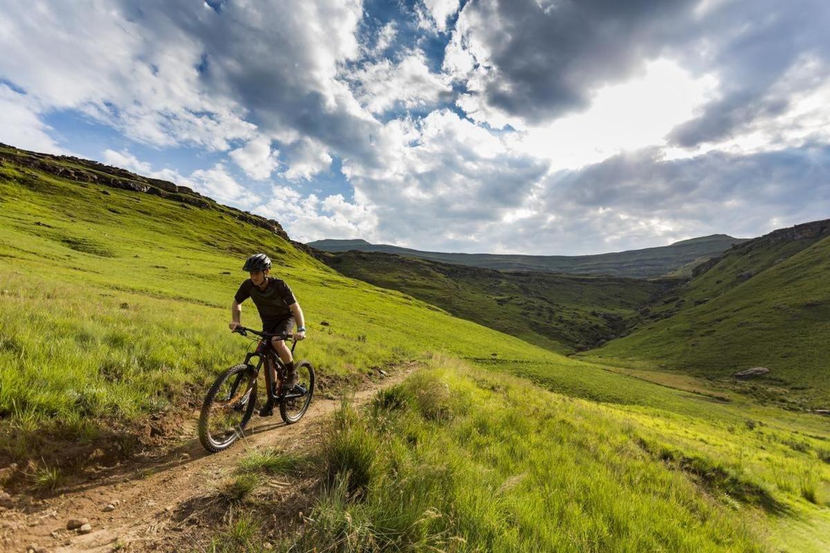 Fairways Drakensberg Villa Buitenkant foto